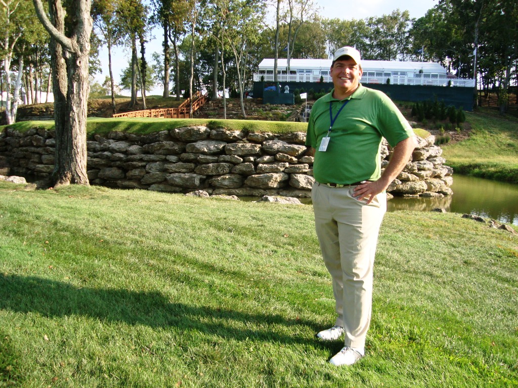 2008 Ryder Cup Valhalla 20.27 Andy front 13th green