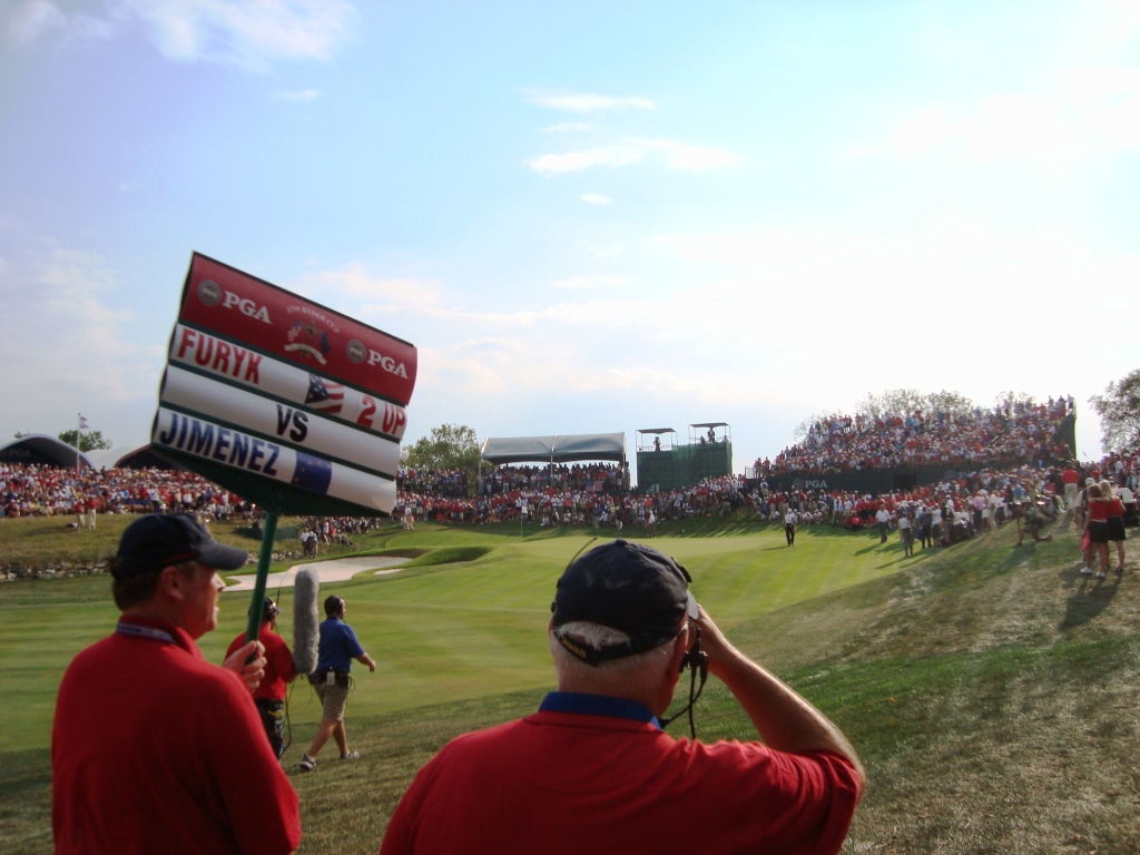 2008 Ryder Cup Valhalla 20.47 Furyk on way to victory for USA over Jimenez think 16 hole