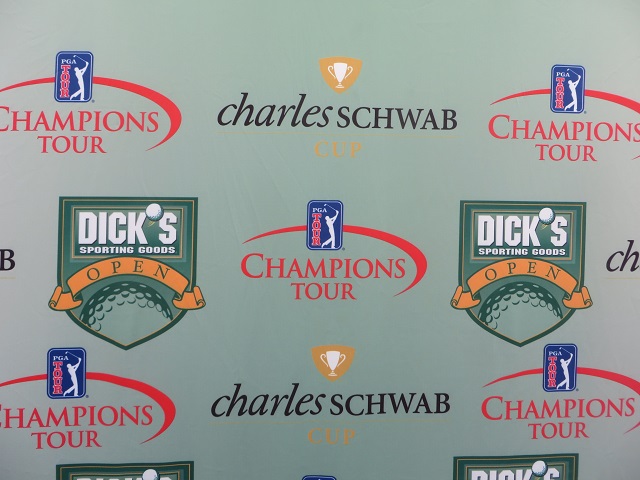_18 Logo Dicks Champions Schwab