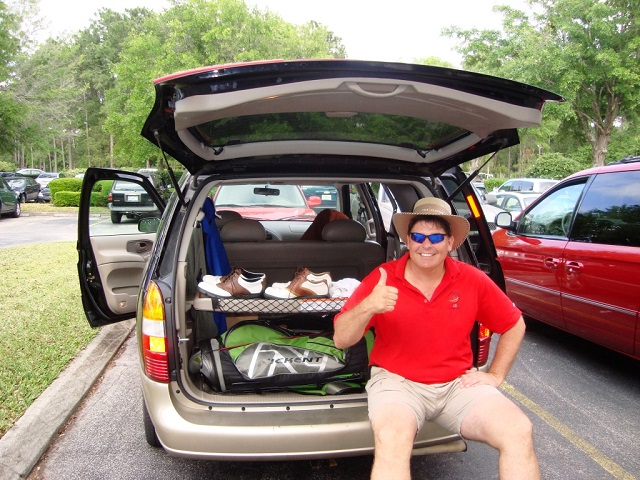 2008-5-52-640-players-andy-w-minivan-at-windsor-parke